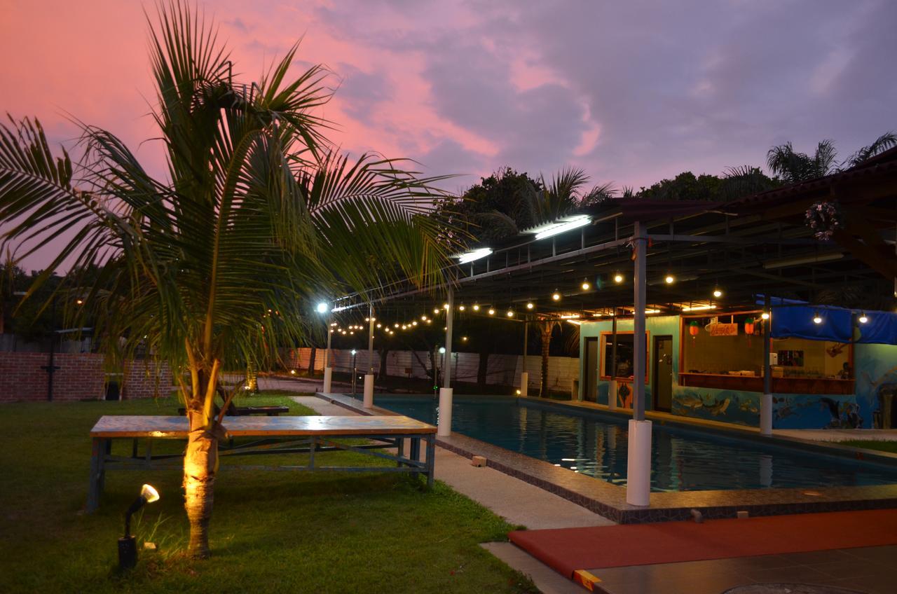 Sinar Eco Resort Kampong Bukit Panjang Extérieur photo