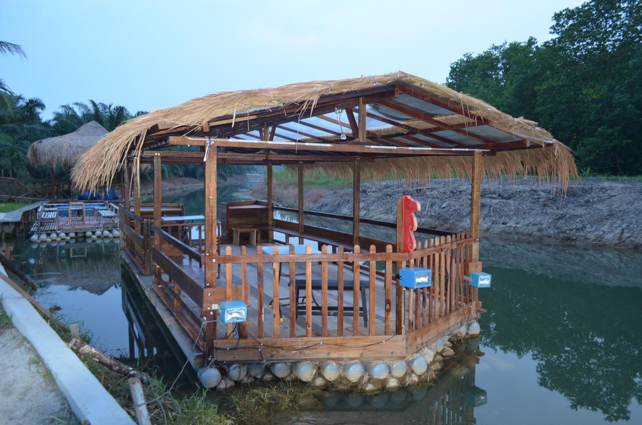 Sinar Eco Resort Kampong Bukit Panjang Extérieur photo